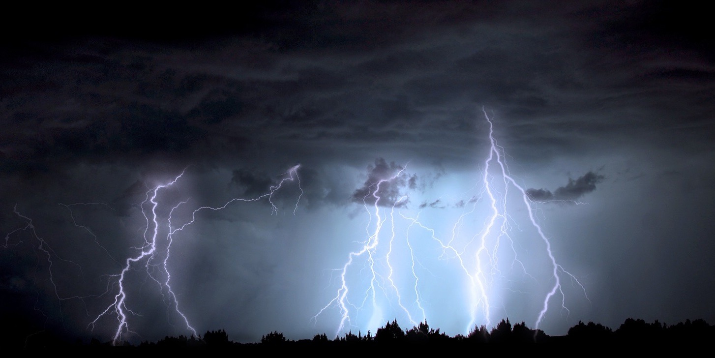 1lightning.jpg